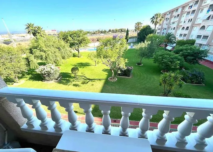 Casa Di Mateo With Garden View And Swimming Pool Apartment